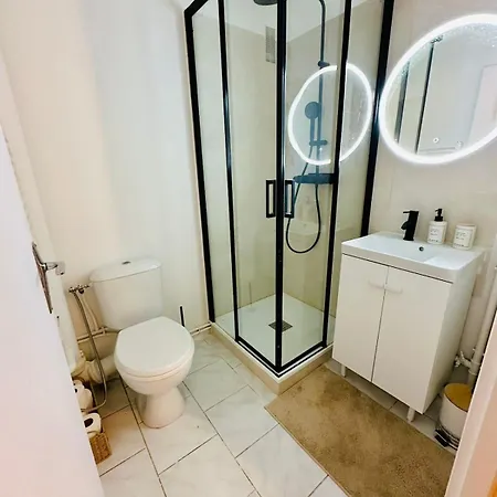 Vie Caennaise Au Port & Vaugueux